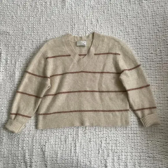 Aritzia Wilfred Women's Cream and Pink Striped Krause Sweater - Size Small - Picture 1 of 4